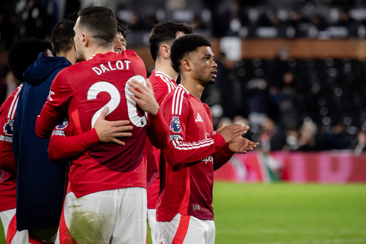 Selamat malam dan selamat menikmati libur panjang, Reds! 😃 

#MUFC