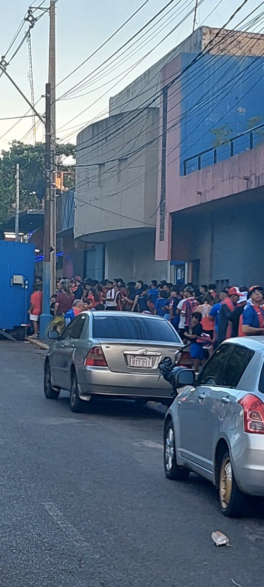 Cerro Porteño vs Libertad 
Av 5ta!
#LaGranJugada