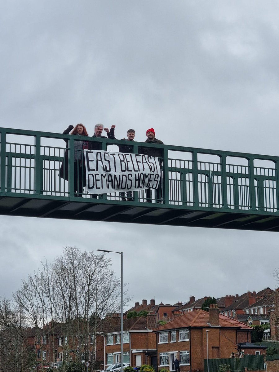With the ongoing housing crisis morphing into a housing catastrophe, East and South Belfast branches braved the cold this morning to drop banners around the city, highlighting some of our demands!