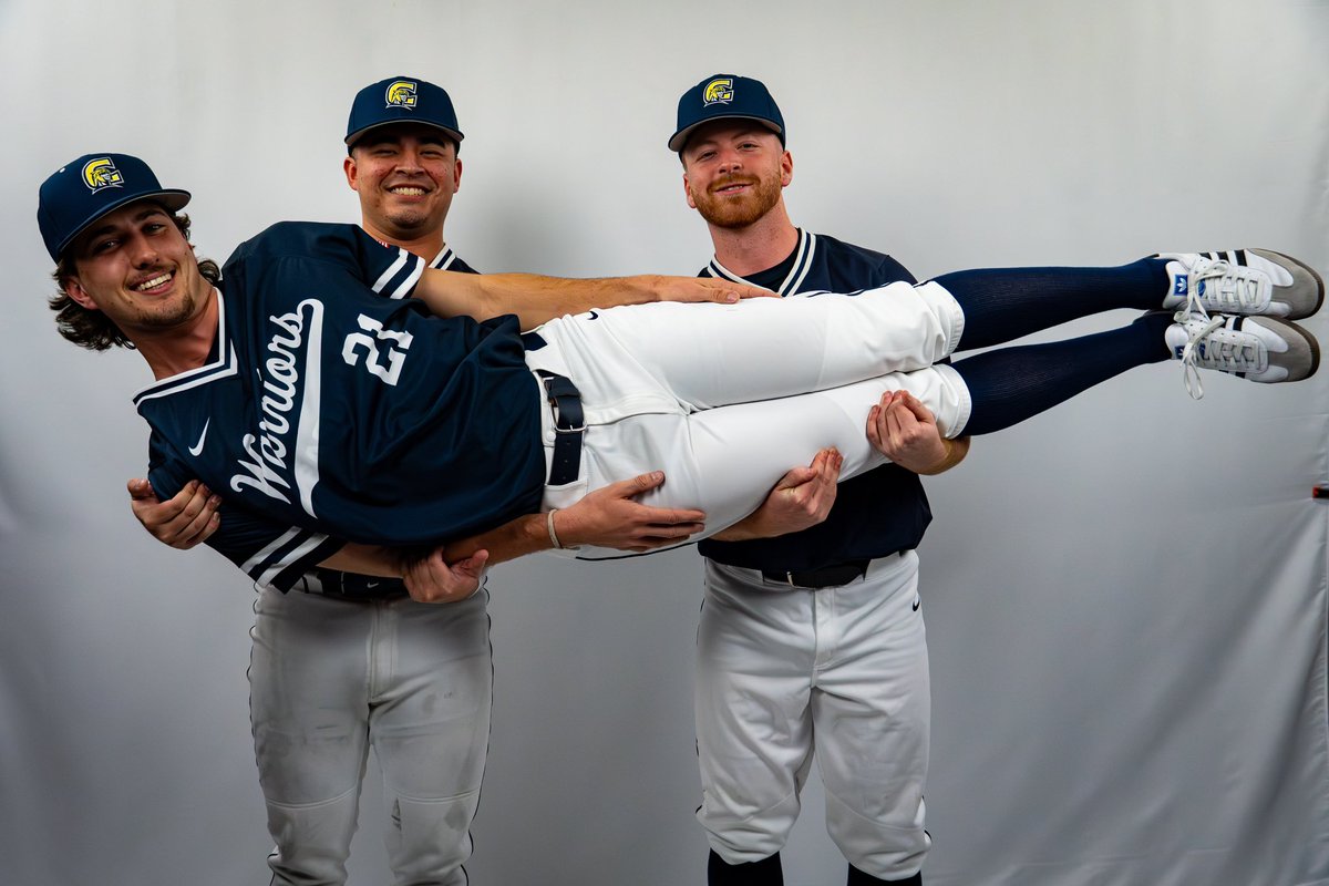 𝐖𝐞 𝐇𝐢𝐭 𝐃𝐢𝐧𝐠𝐞𝐫𝐬 ☄️

Less than a week remains between Corban Baseball and their season opening series in California, check out some sneak peeks from their 2025 media day session! ⚾️📸

#WeAreCorban