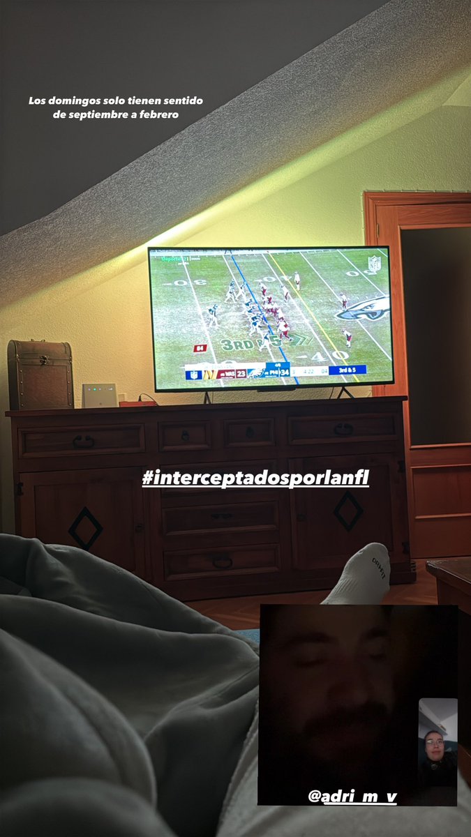 Los domingos solo tienen sentido de septiembre a febrero.
Y la distancia no nos impide comentar los partidos #interceptadosporlanfl