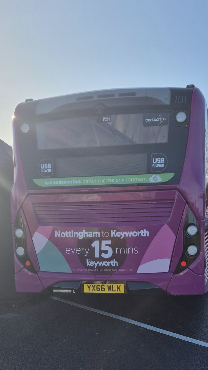 MidlandsTrains1's tweet photo. More mmcs make there way, this time ine the shape of the old Mickleover buses.
The old Mickleover E200mmcs have been refreshed and rolled out for the Keyworth, replacing their Volvo B7RLEs https://t.co/RUWxey2cv7