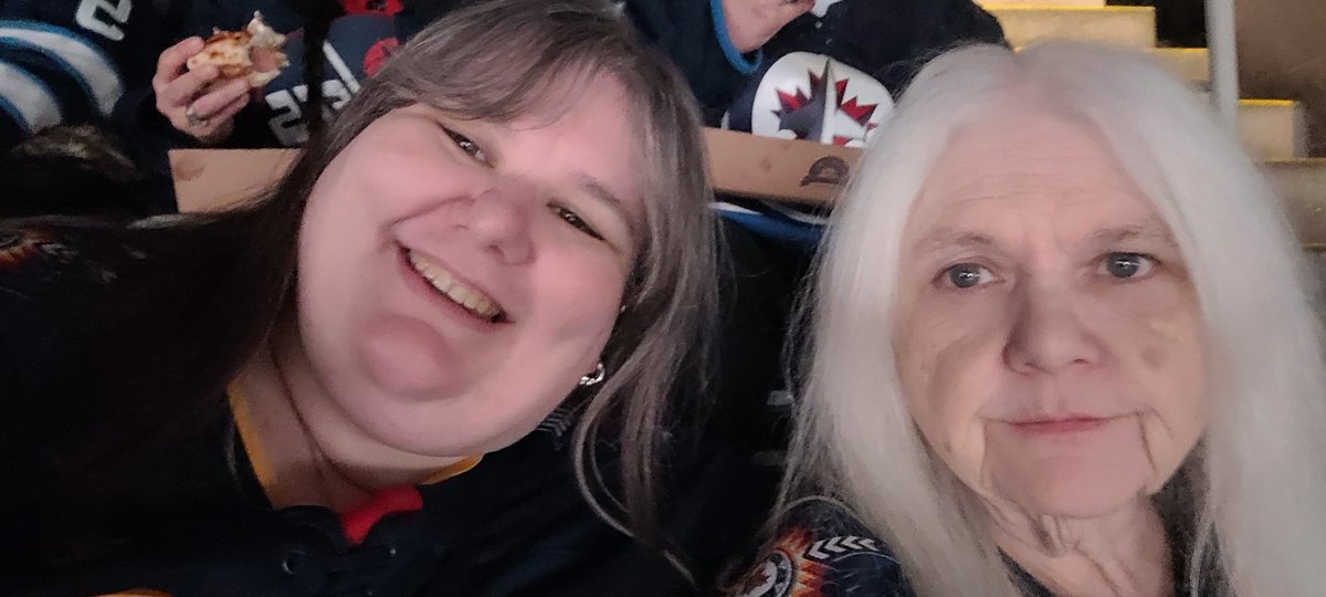 LedByTheUnknown's tweet image. Jo and I at the #winnipegjets #wasac game #gojetsgo✈️ #fueledbypassion #hockeynightinwinnipeg