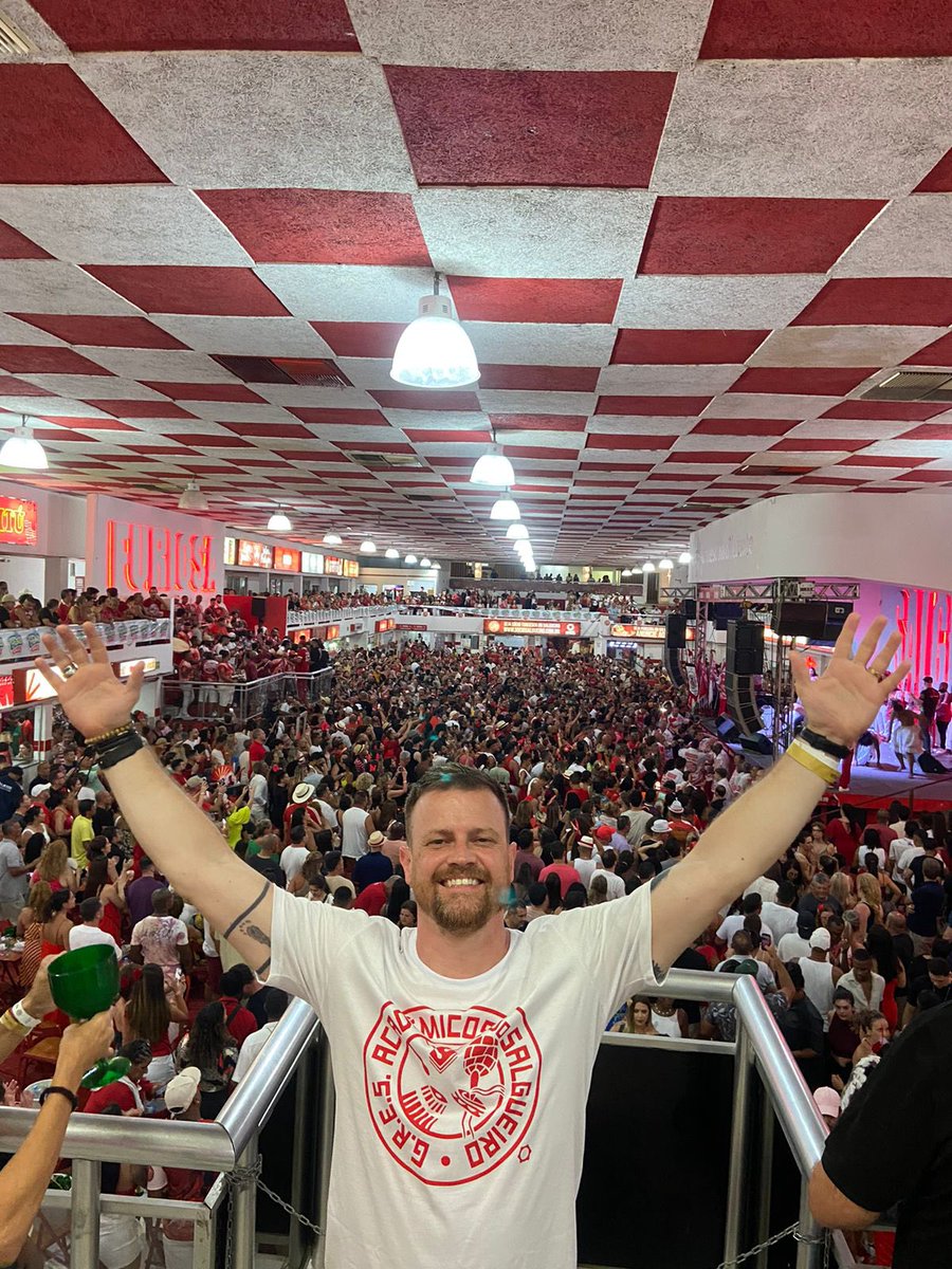 #RonnieMello🤝 (@ronniemello) on Twitter photo Uma noite mais que especial no <a href="/Salgueiroficial/">Acadêmicos do Salgueiro</a> por sinal que baita recepção <a href="/sidclei_ms/">Sidclei mestre sala</a> valeu irmão! Uma noite mais que especial no <a href="/Salgueiroficial/">Acadêmicos do Salgueiro</a> por sinal que baita recepção <a href="/sidclei_ms/">Sidclei mestre sala</a> valeu irmão!