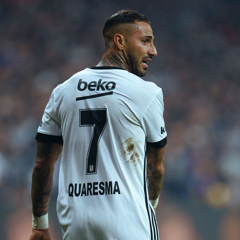 Besiktaspor1903's tweet photo. Babel İhanet Etti ,Cenk İhanet Etti ,Anderson Talisca İhanet Etti.Tek bir ihanet etmeyen var Beşiktaşimizin efsanesi , lige gelmiş en yetenekli kişi .... https://t.co/5eUe9HTOtH