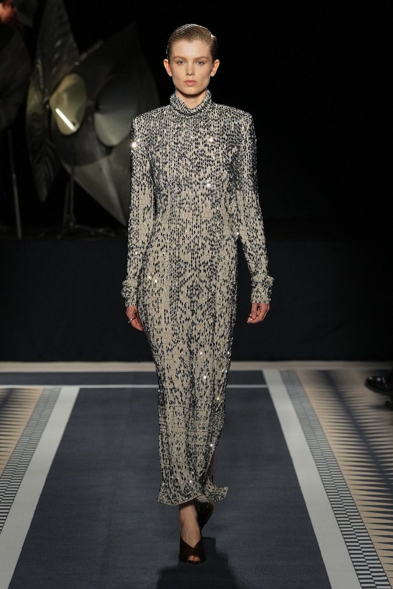 kendam_com's tweet photo. Lanvin Pre-Fall 2025 collection and Men's Fall  Winter 2025-2026 collection fashion show at Paris Men Fashion Week FW25  (January 26, 2025) https://t.co/Mq7fpxUFEJ

#Lanvin #PreFall2025 #PF25 #Runway #FashionWeek #Paris #Kendam https://t.co/7x4FEgnK36
