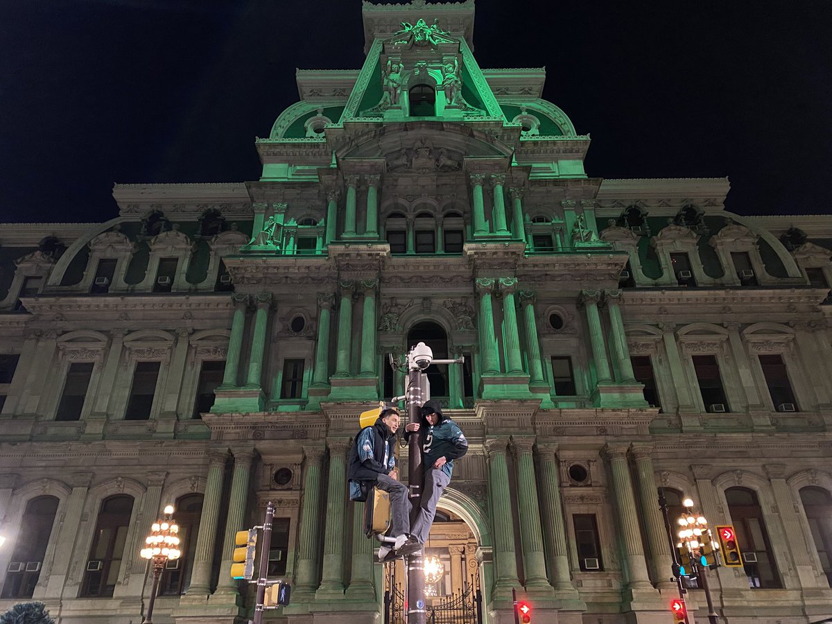 tom gilbert tweet media