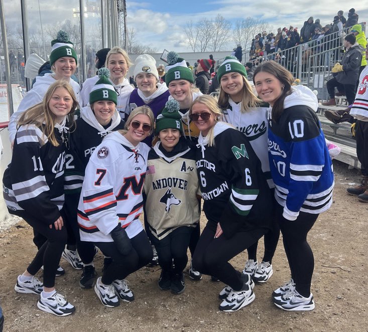 RogersGirlsPuck's tweet photo. Happiness is…
HOCKEY DAY MINNESOTA

#HDM2025

Avery Achterkirch (‘24) repping her Rogers Royals Jersey https://t.co/ivjr0sSiJl