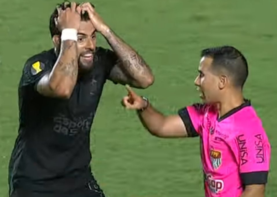 sentimento de todo corinthiano com essa arbitragem.