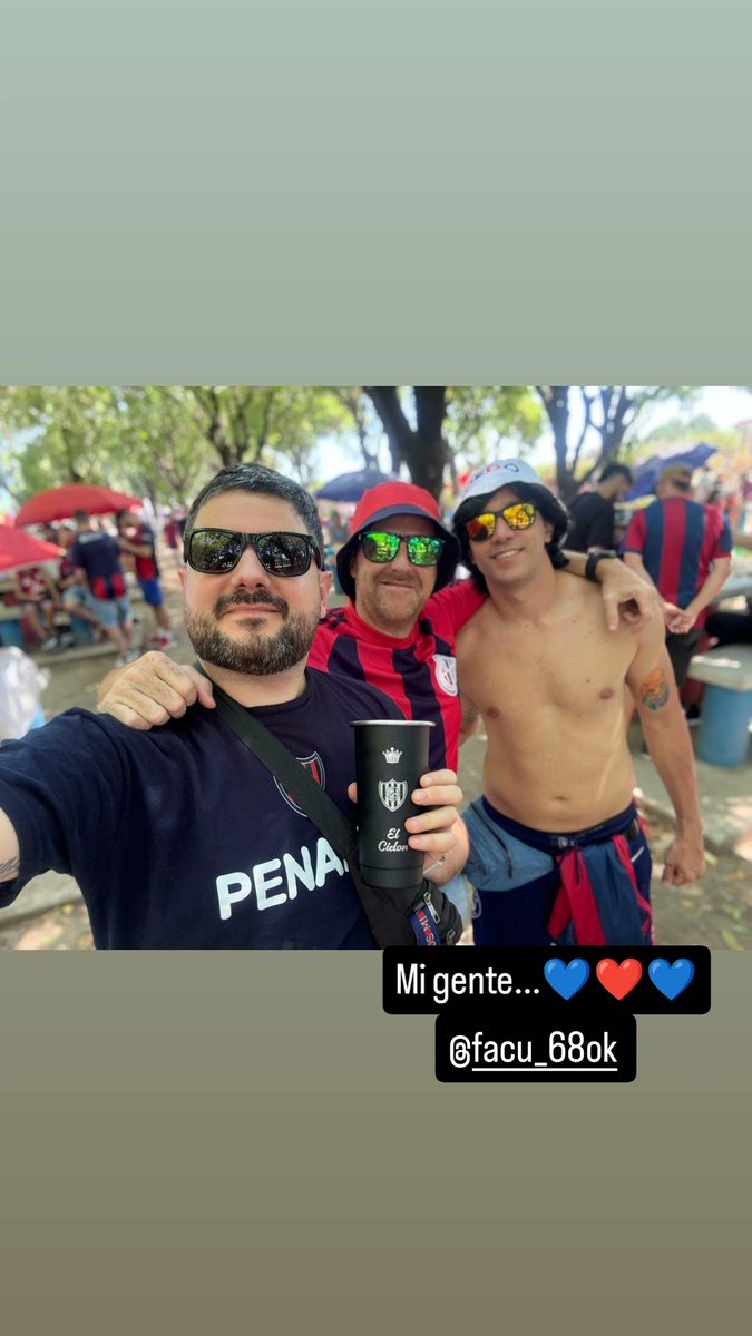 Un barrio que enamoró a un país, un país que viene a alentar al barrio...💙❤️💙

Rio IV / Santiago del Estero / Tucumán / Quilmes 

(cómo no vas a ser de <a href="/SanLorenzo/">San Lorenzo</a> , boludo?)