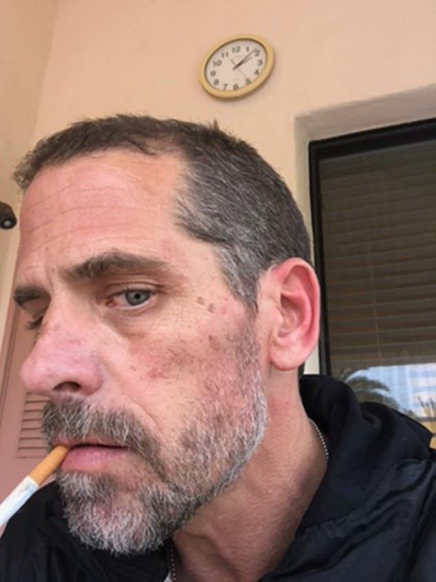 VEtFeMaLE's tweet image. Oh no, Columbia is threatening a 50 percent revenge tariff against the U.S. 

The cocaine will be more expensive.