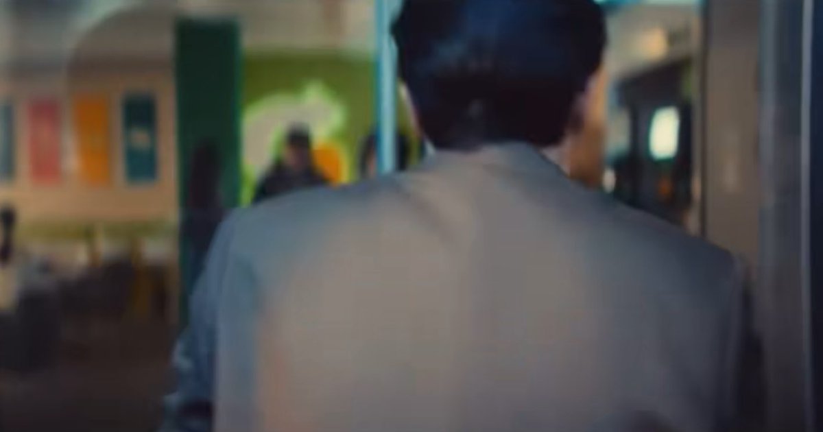 웃다가 어깨등 화면에 개끼는거 봤더니 웃을 때가 아님 •••