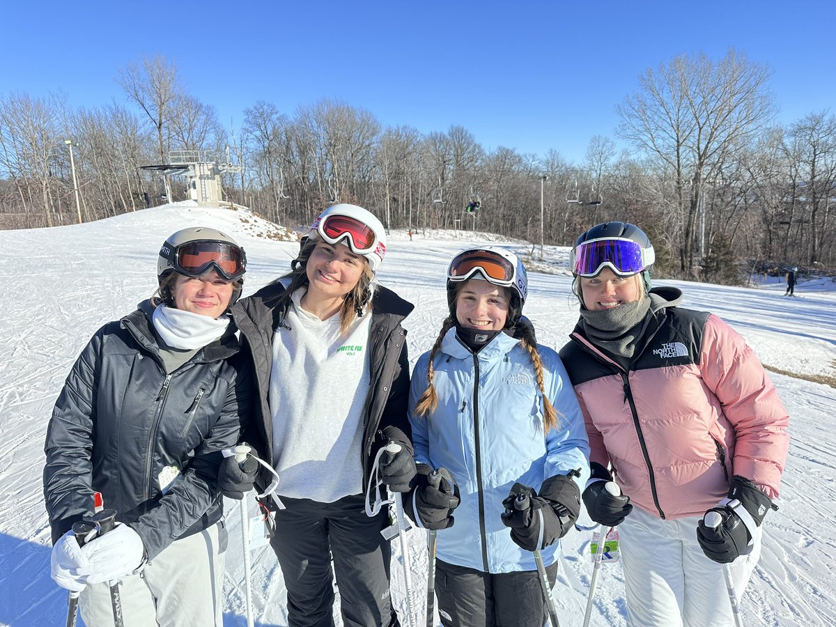 WHMS SKI &BOARD CLUB tweet media