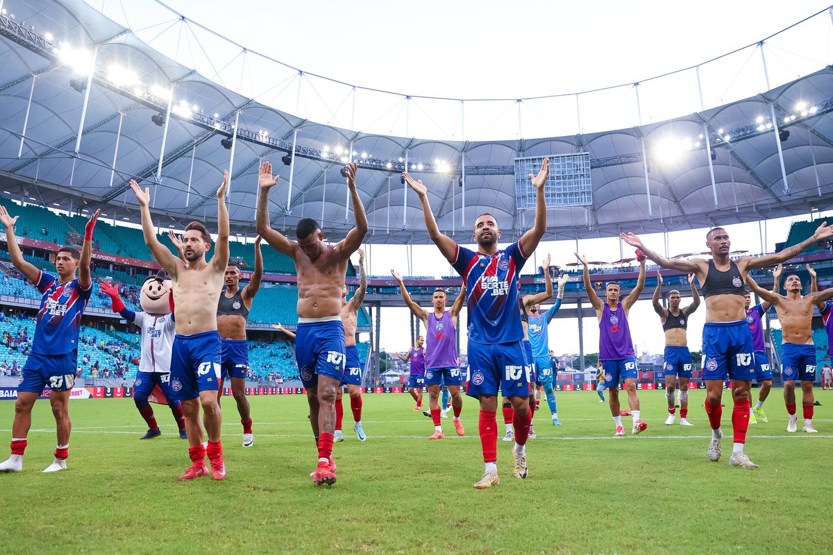 ecbahia's tweet photo. 🎶 E DAAAAAALE-DAALEÔÔÔÔÔÔ! #BahiaÉOMundo #BBMP https://t.co/t7KlebZ62q