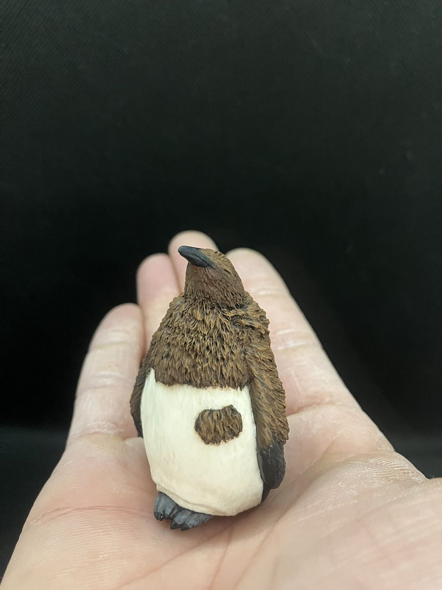 525kenji's tweet photo. パインヴィレッジ現生生物編①
お品書き！

キングペンギン雛？
完成品¥5,000-
キット品¥2,000-

コガタペンギン
完成品¥4,500-
キット品¥2,000-
4種ポーズあります。
キット品のみ2体セット（¥3,800-）

ペン🐧好きさんどうぞー！

2/9は幕張メッセで！
#WF2025Wおしながき
#WF2025W
#WF2025冬 https://t.co/YSHx4fDXSB