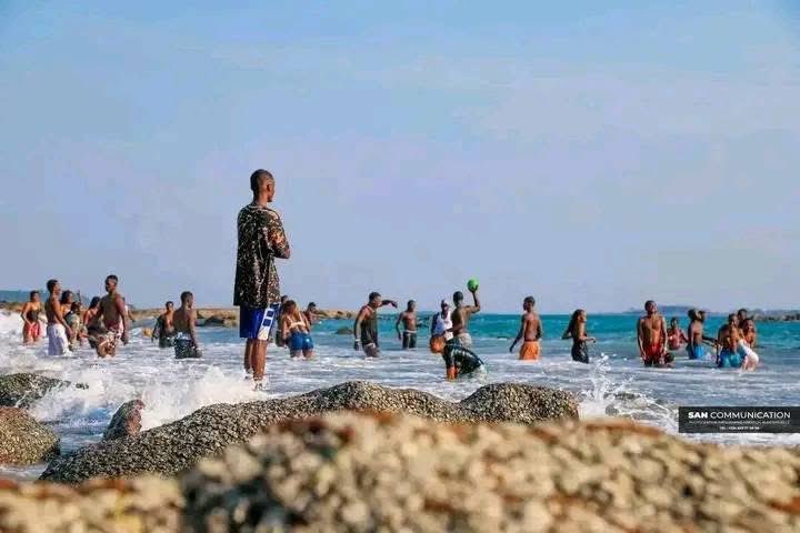 ABOUHUD's tweet photo. LA Guinée NOTRE PARADIS est un vrai paradisiaque pour tout visiteur étranger comme citadin ✌️✌️✌️🥰🥰🥰
L'île de Room
#Guinee 🇬🇳
#Coankry
#Kassa
#Ilederoom https://t.co/f5q4s9roaM