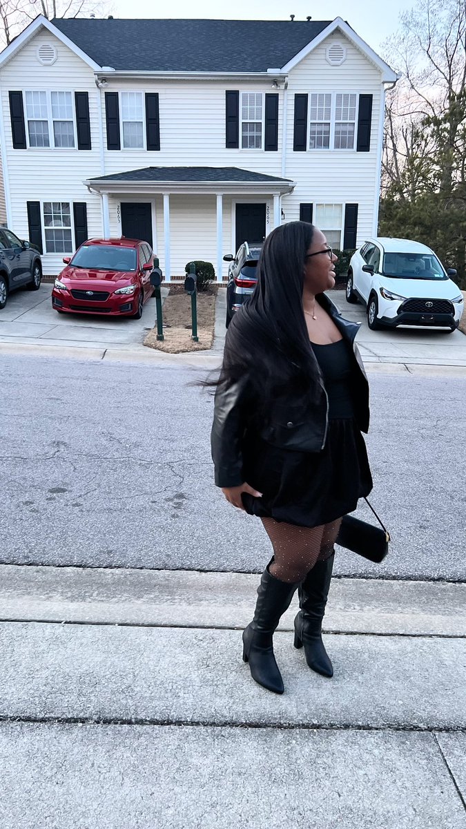 jadamw_'s tweet photo. βand if you sick of me b*tch, you better stay on bed rest.β π#AquariusSZN #big27 πβ¨ https://t.co/KvrsNW2AFw