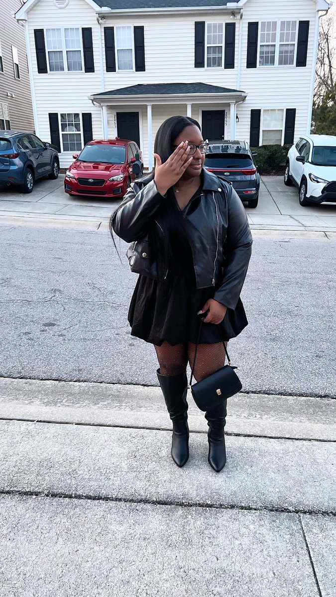 jadamw_'s tweet photo. βand if you sick of me b*tch, you better stay on bed rest.β π#AquariusSZN #big27 πβ¨ https://t.co/KvrsNW2AFw