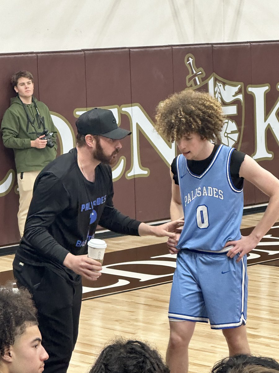 Tarek_Fattal's tweet photo. Palisades sophomore PG Jack Levey is one to watch. Has great feel and plays simple basketball.

Will develop the right way with assistant Ryan Murphy (pictured) on the Palisades staff. Murphy was a standout at Calabasas before eventually playing in the ACC for Pitt. https://t.co/QqBzpEe8JM