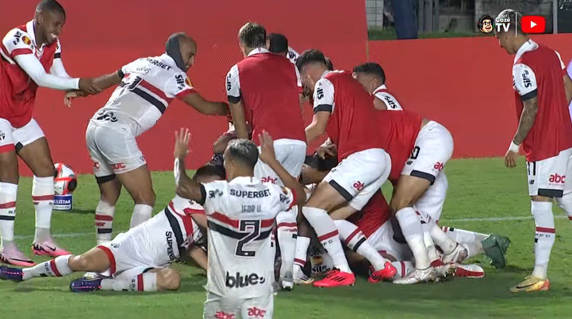 Oledobrasil's tweet photo. CORINTHIANS CONTRA O SÃO PAULO NESSE FIM DE SEMANA 

- pipocou na Copinha 
- tremeu no Morumbis

Não existirá são-paulino triste enquanto existir o Corinthians!