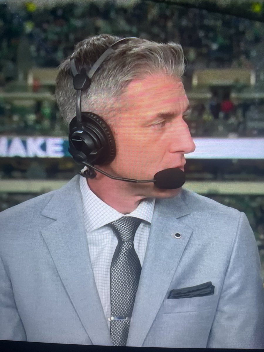 Son of a bitch!! Cousin Kev IS alive…I guess he’s just too pussy to face his family at Thanksgiving!! #sellout