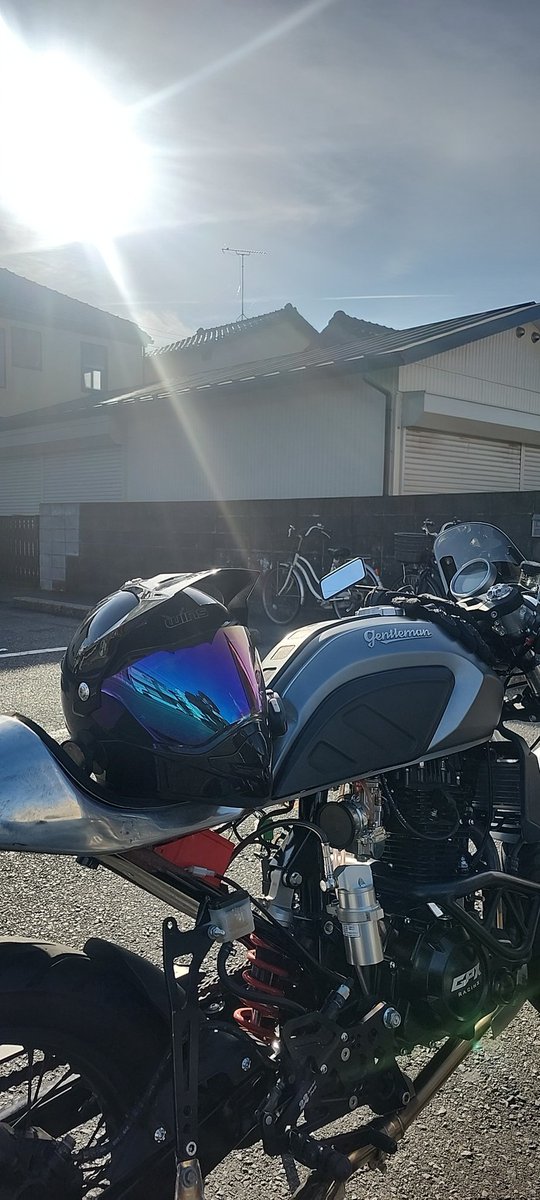 GaBaiku57789's tweet photo. 最近は朝が暖かくなってきた気がする
＼(^-^)／
来月もオフロード行きたいけどどこ行こうかな( ´～｀)
コース派と林道派だとどっちが多いのだろうか( ￣-￣) https://t.co/y7Ia5ODXhb