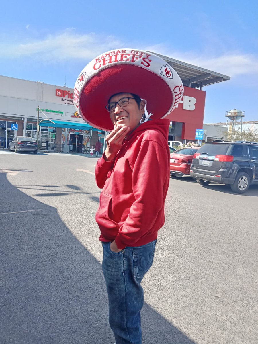cezarfromhell's tweet image. #NFLenTelevisa Hoy ganan los Chiefs