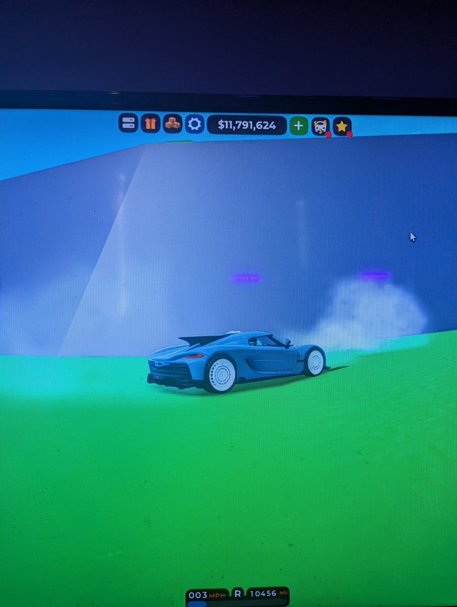 P1LL0W_MAN's tweet photo. Am I tweaking or did they change the material https://t.co/usFrteqFLe
