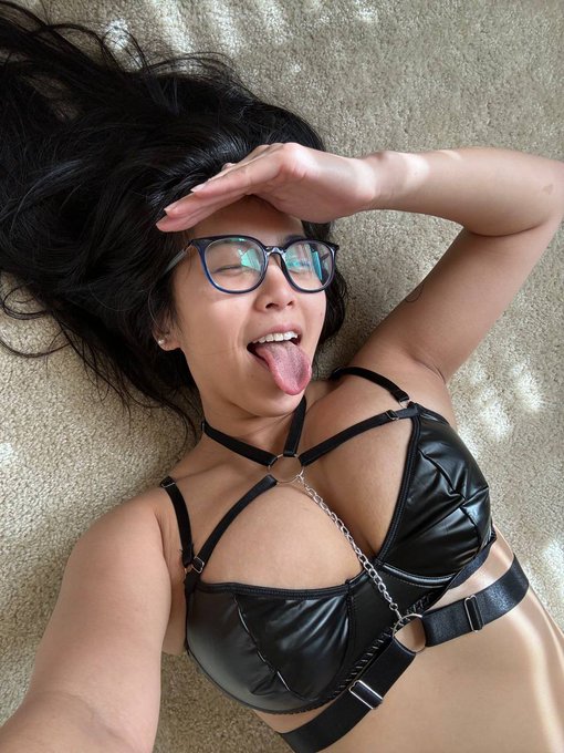 who want me https://t.co/zduOjAT4Or