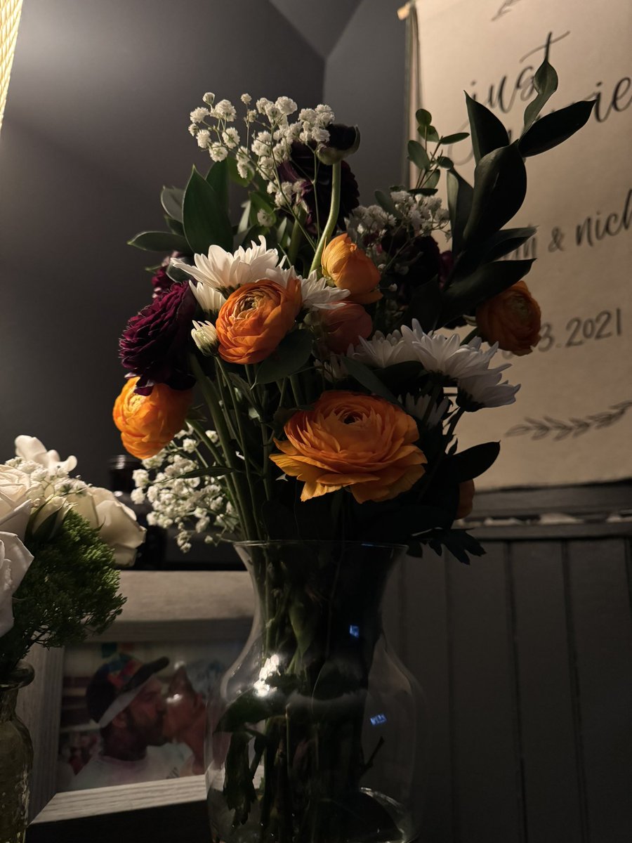 Just Beacause™️

Arrangement by me, featuring my favorite flower: Ranunculus! 

Co-Starring my beautiful wife: <a href="/xofzil/">Liz</a>