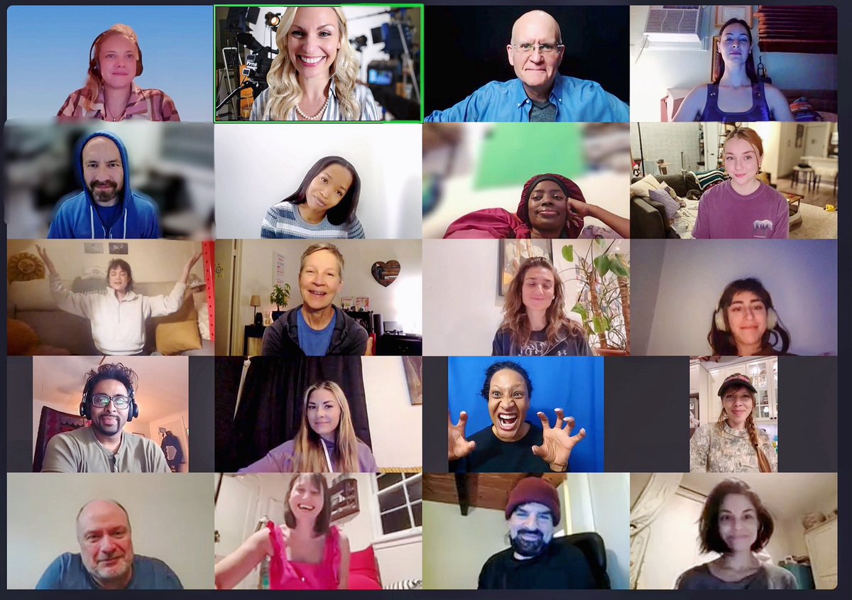 aboutthework's tweet photo. We had an amazing time connecting with our community at our “Feng Shui Vision Boards” event. 💫

It was the perfect opportunity to reset after a hectic month and reconnect with ourselves. We’re excited to embrace this moment of owning the energy we’re bringing into 2025! https://t.co/cAPnObbcaP