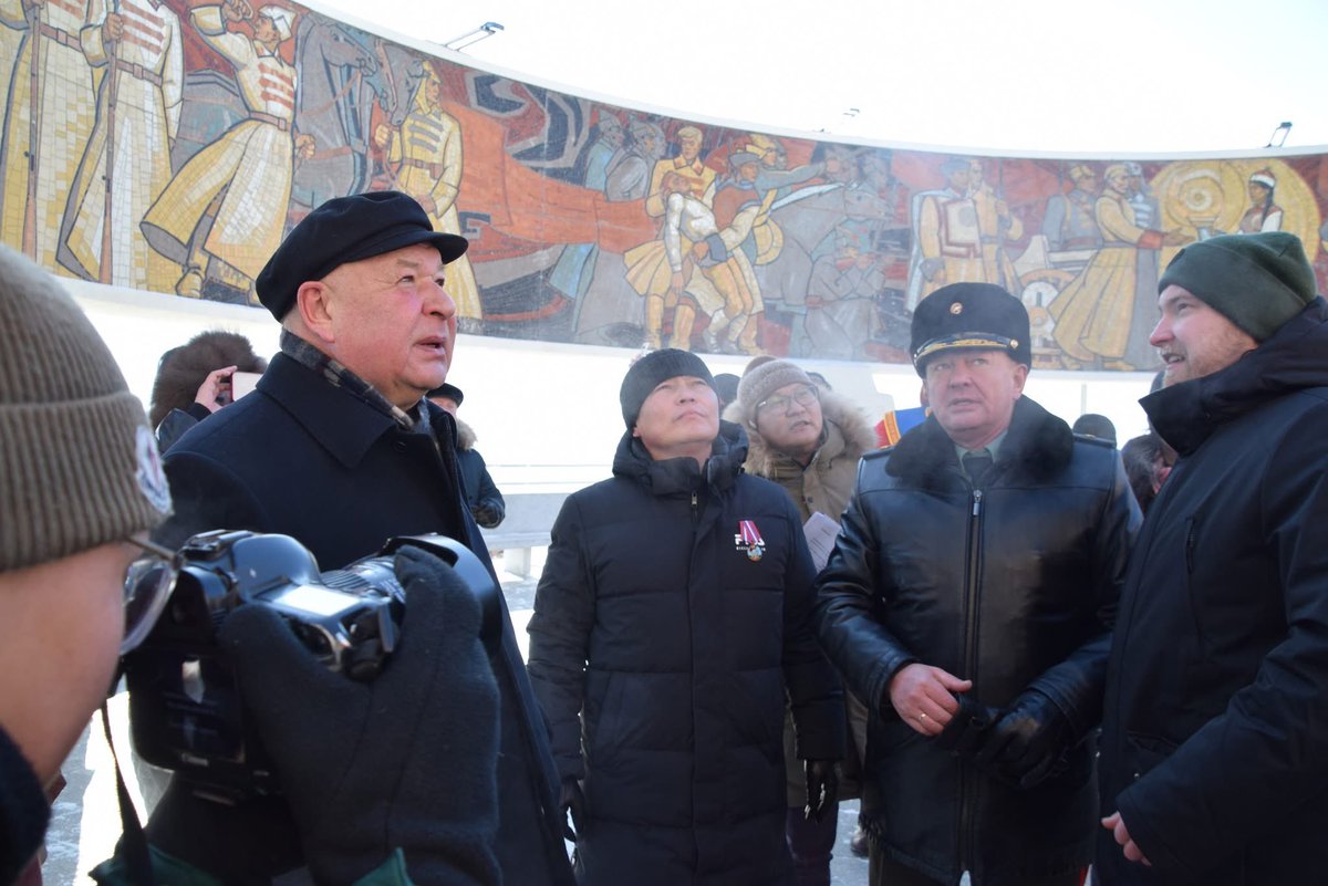 Шагнуулж нтр 😂