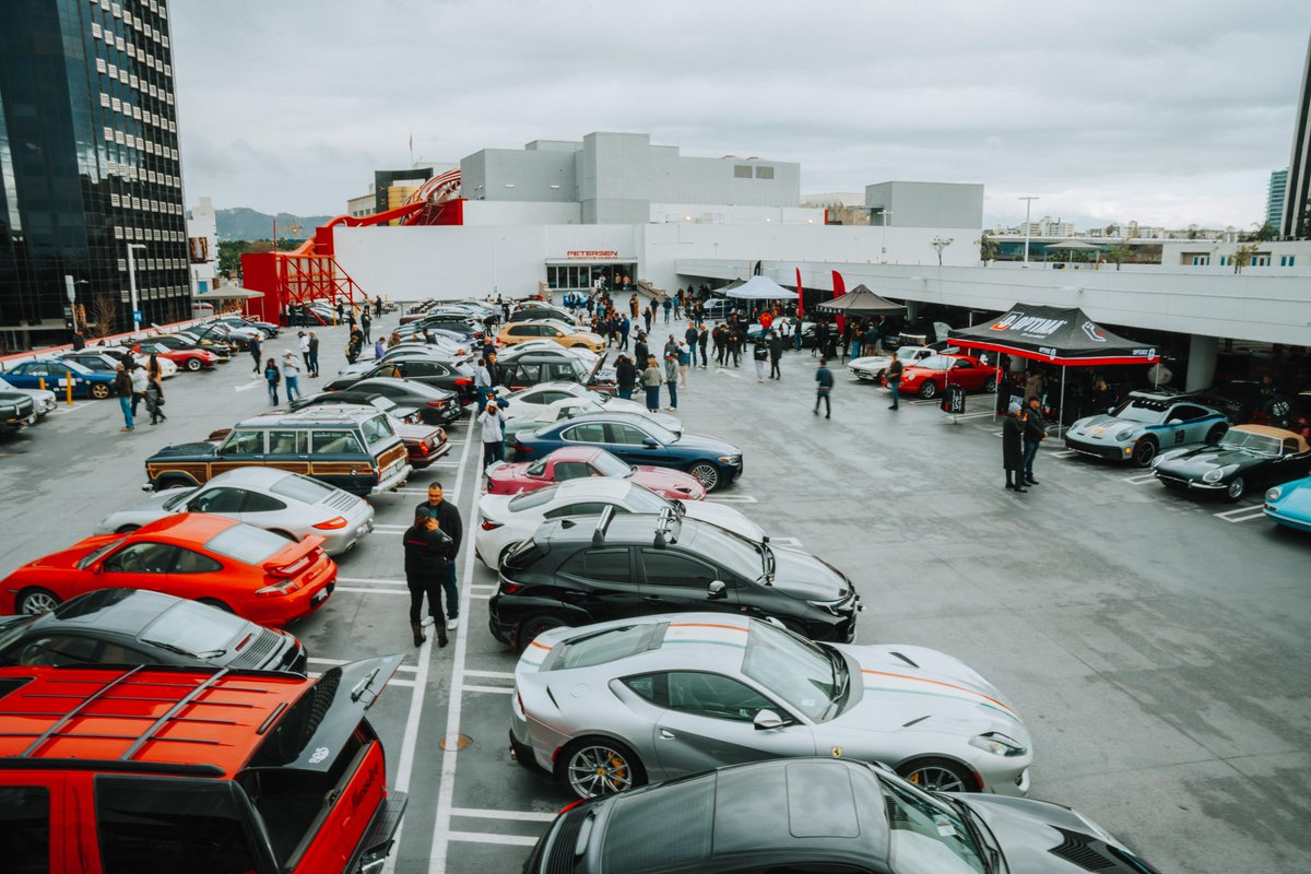 ClariosGlobal's tweet image. What a day! Even the much-needed rain couldn’t dampen the turnout at the @petersen_museum, where car enthusiasts came together to support our brave first responders and those affected by the LA fires. We're proud to have been part of it. #Clarios #OPTIMABatteries #PetersenMuseum