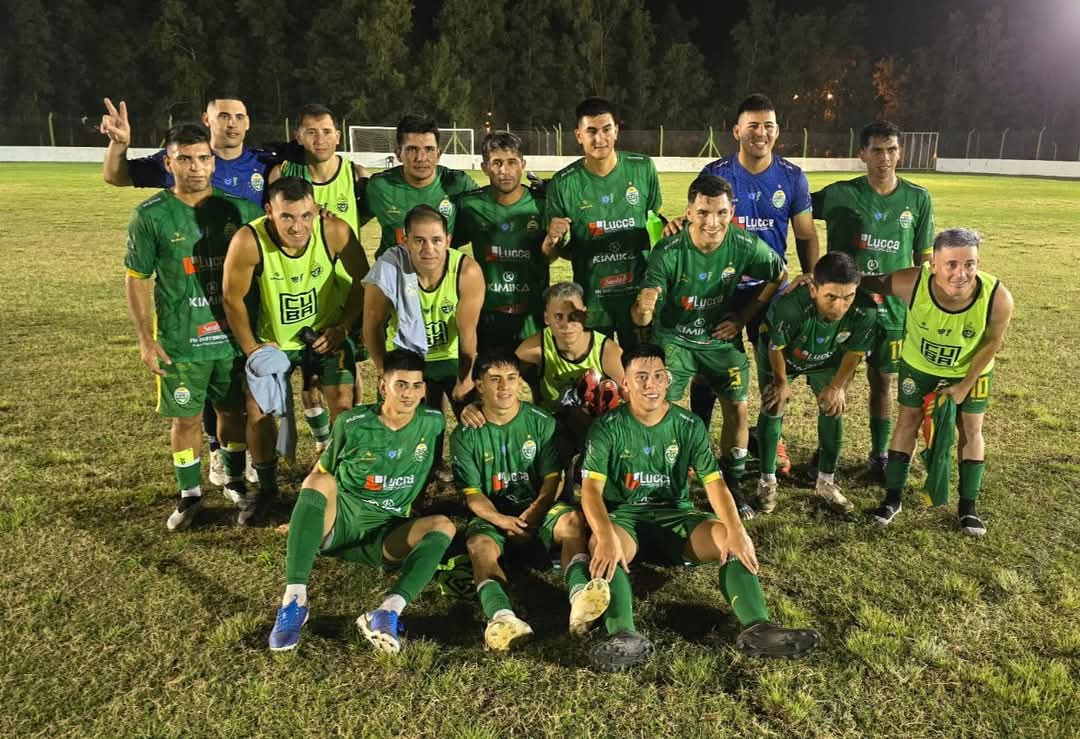 🇳🇬🏆 CON EL PIE DERECHO

Nuestra primera división acaba de derrotar a Carlos Gardel de Calchaqui 2 a 0 en el arranque de la Copa Federación.

💚 Felicitaciones equipo, VAMOS VERDE!!!!