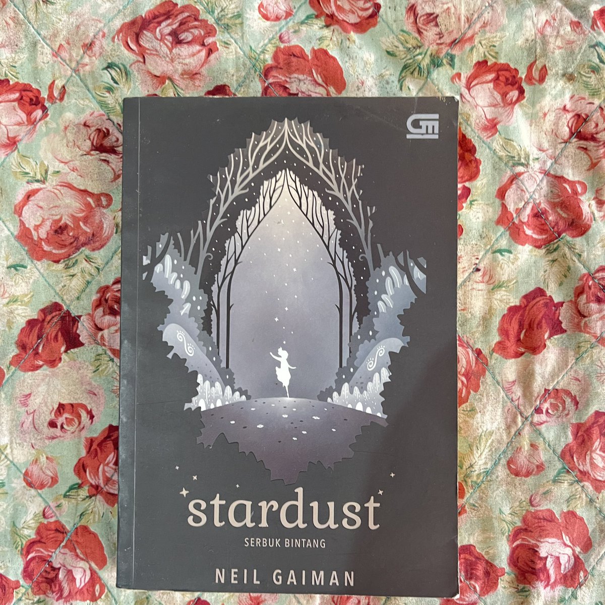 gadiskreteg's tweet photo. good omens terry pratchett neil gaiman &amp; stardust neil gaiman

harga tertera

tags: pertanda-pertanda baik serbuk bintang wts jual dijual preloved buku bekas murah #wts #preloved #jualbuku https://t.co/m52qR1cWhT