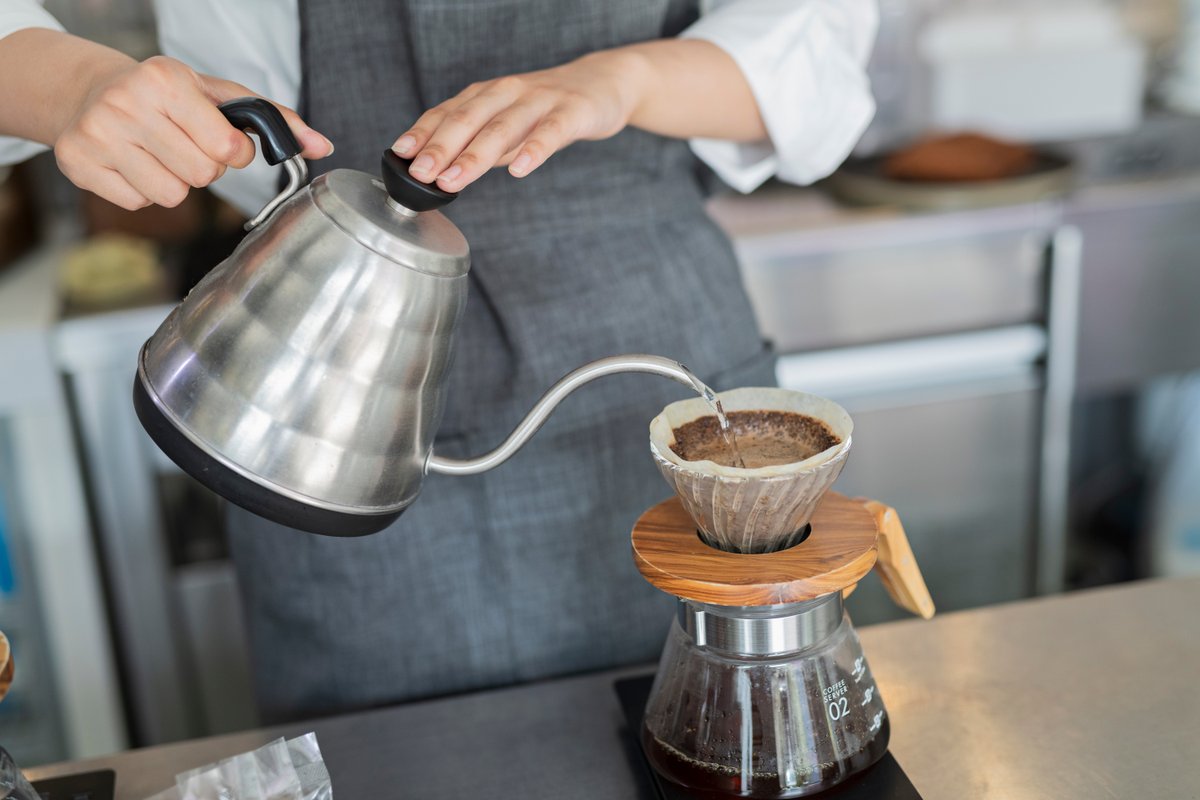 Kiyosumi Shirakawa, established in the Edo period, has undergone modern revitalization while preserving its traditional charm. Home to top art galleries and trendy coffee shops, it’s also home to Kiyosumi Gardens, one of #Tokyo's most beautiful traditional gardens.
#UnknownTokyo