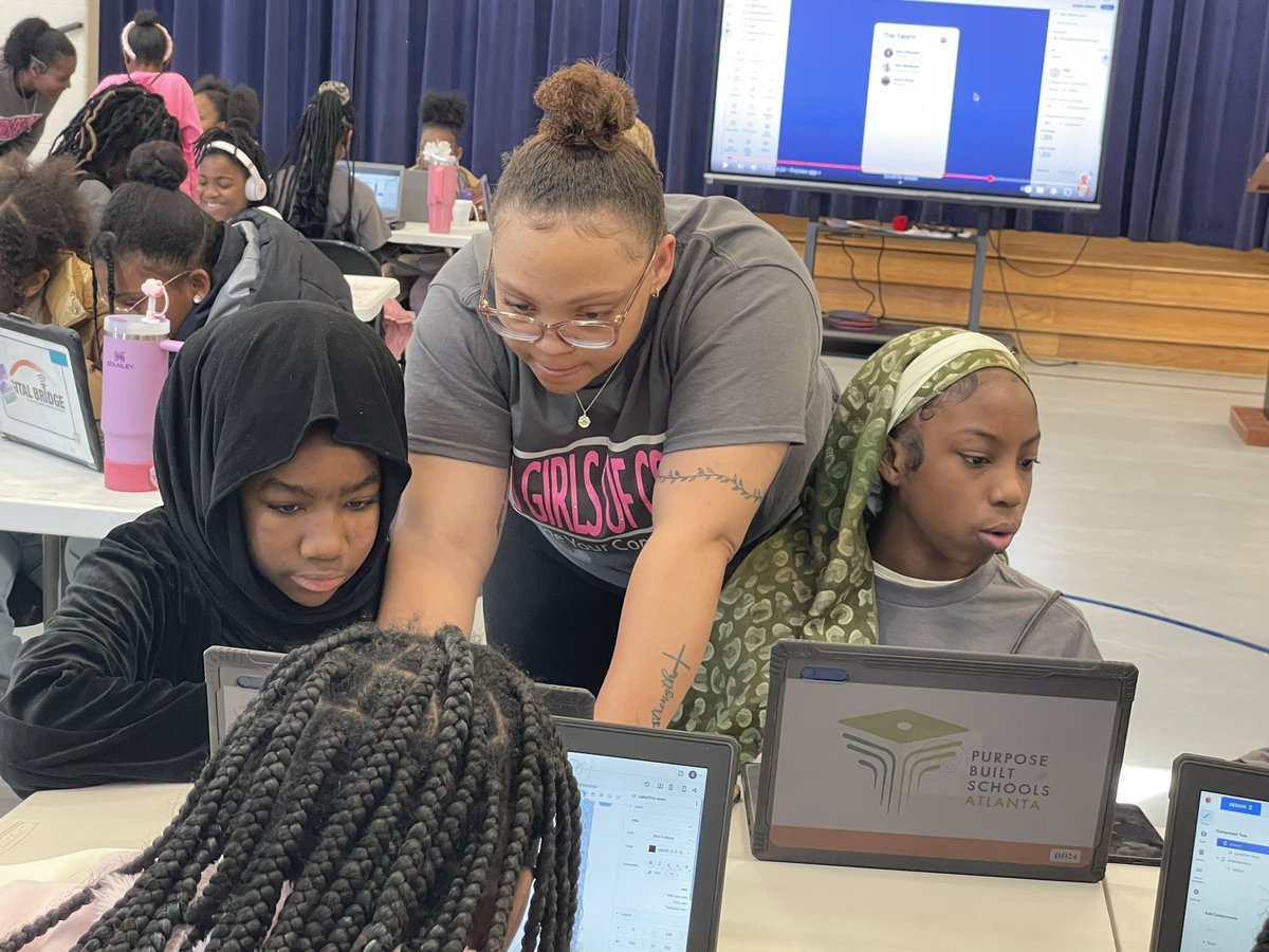 100GOCConyersGA's tweet photo. Shoutout to @Caw006Hanibal for leading the girls in their #mobileappdesign session using @thunkable! The girls were truly stretched in their designs! #girlsinstem #girlscoding #girlsprogramming https://t.co/kR5Hq7ILkP