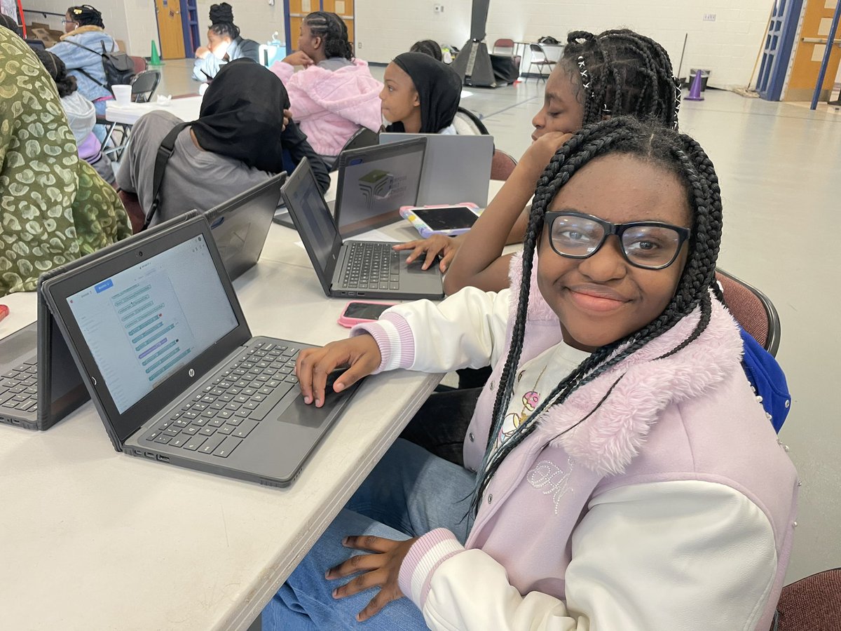 100GOCConyersGA's tweet photo. Shoutout to @Caw006Hanibal for leading the girls in their #mobileappdesign session using @thunkable! The girls were truly stretched in their designs! #girlsinstem #girlscoding #girlsprogramming https://t.co/kR5Hq7ILkP