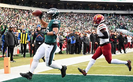 nflrums's tweet photo. #Eagles Saquon Barkley today in the NFC Championship win:

- 15 Carries 
- 118 Yards 
- 7.9 YPC
- 3TD https://t.co/AvIQOj94yV