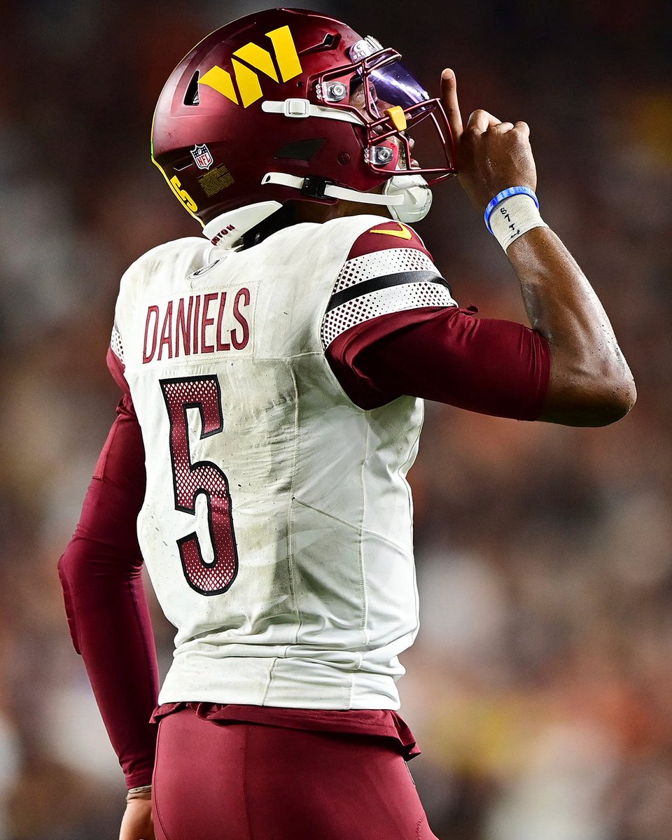 NFL (@nfl) on Twitter photo Jayden Daniels with one of the greatest rookie QB seasons we will ever see:
๐ซก 12-5 regular season record
๐ซก 37 total TD (reg. season + playoffs)
๐ซก Led <a href="/Commanders/">Washington Commanders</a> to the NFC Title game for the first time in 33 years Jayden Daniels with one of the greatest rookie QB seasons we will ever see:
๐ซก 12-5 regular season record
๐ซก 37 total TD (reg. season + playoffs)
๐ซก Led <a href="/Commanders/">Washington Commanders</a> to the NFC Title game for the first time in 33 years