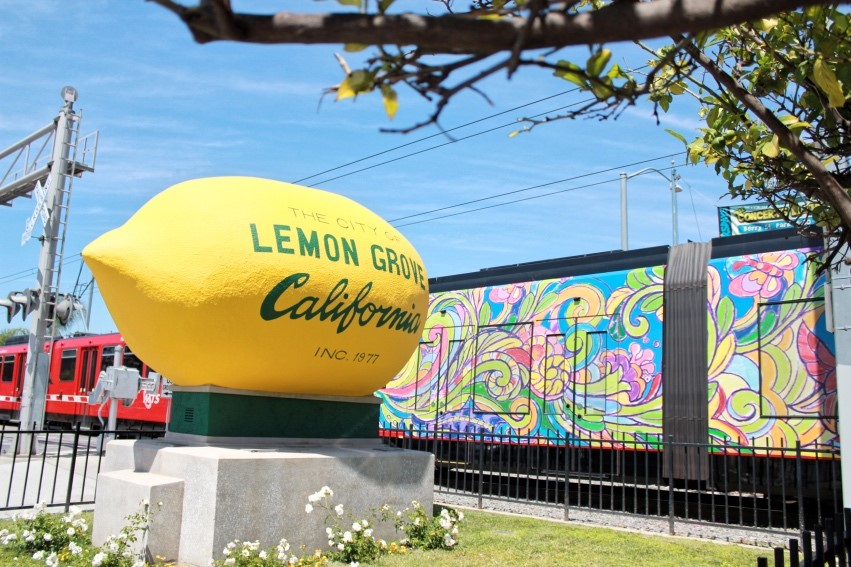 cerulean626_'s tweet photo. Lemon Grove, CA (44% Hispanic, 15% Black, pop. 27K)
2024: Harris ๐ต+21.4
2020: Biden ๐ต+31.9
2016: Clinton ๐ต+30.1
2012: Obama ๐ต+25
2024 #CASEN: Schiff ๐ต+19.3
2024 #CA51: Jacobs ๐ต+21.2
2024 #SD39: Weber ๐ต+22.5
2024 Prop 3: Yes ๐ต+23.7
2024 Prop 36: Yes ๐ด+25.1 https://t.co/C4UBKqNJnb