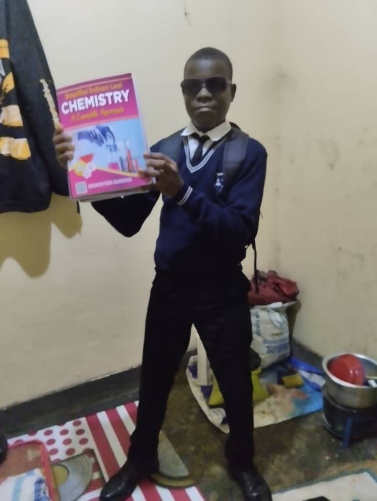 BenjaminPulse's tweet image. Chemistry teachers be like: &apos;If you can’t balance these equations, how will you balance your life in the future?&apos; 😂 But honestly, they’re not wrong—everything’s about finding that balance.
If this is really so, let me try out it this year 😆🤣!
  #ScienceHumor