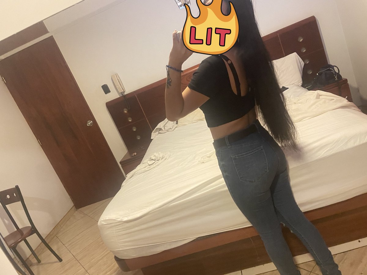 eveyedusw's tweet photo. Algún single, mayor de 30 para una fantasía? https://t.co/xvwlaTWZNp