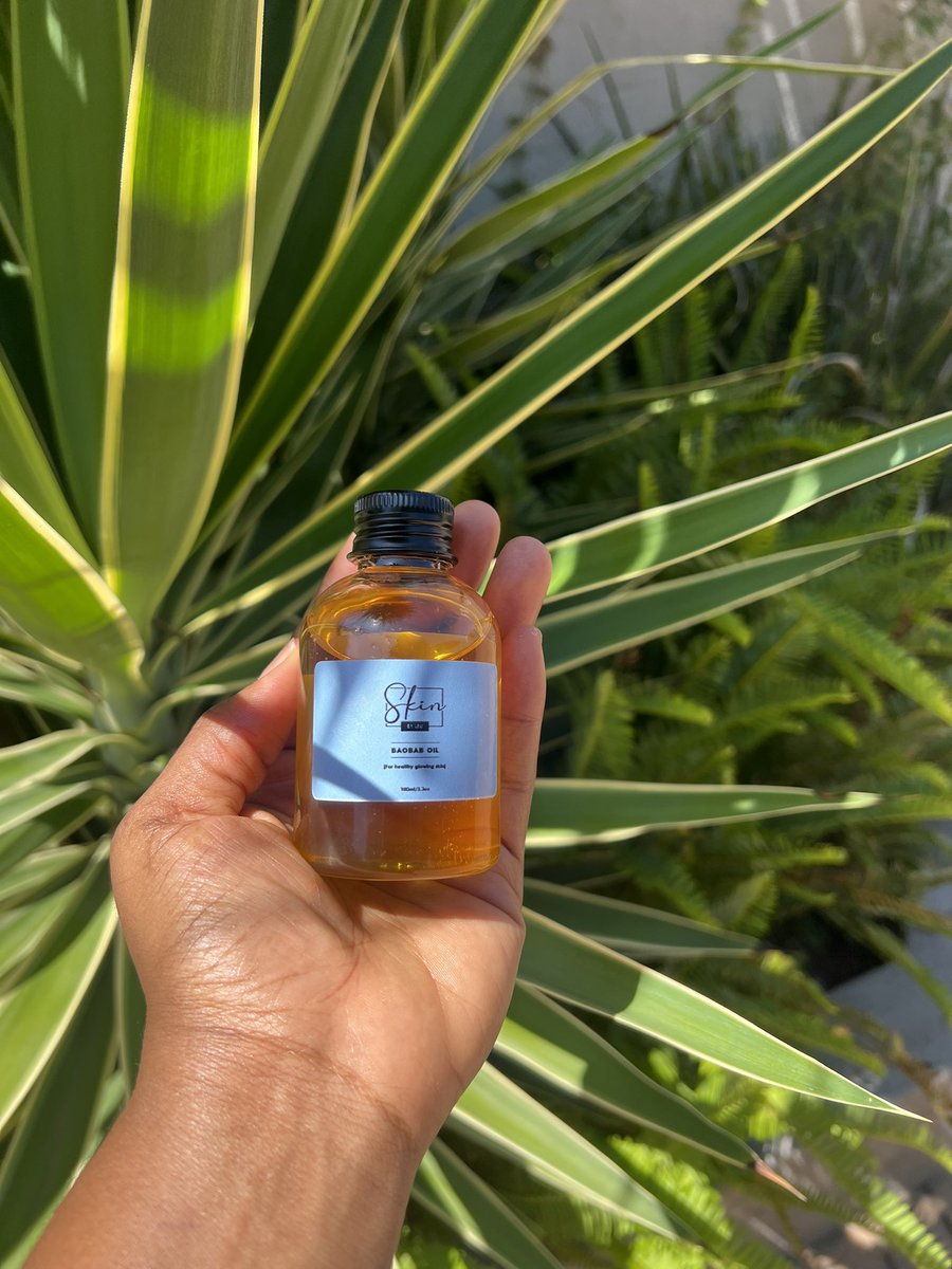 Skinco5's tweet photo. Your everyday essential for Silky smooth and well moisturized skin.

Cost: 6,000 naira only

📍: Lagos but Worldwide delivery is available. https://t.co/AAfCcM7qVo