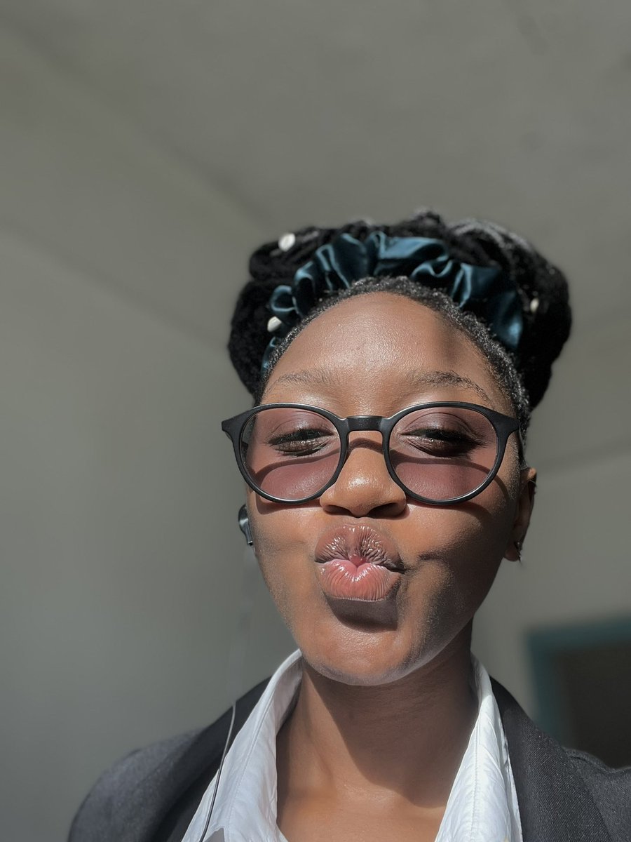 MwambaMumba3's tweet photo. It’s a new week new mercies,trials,tribulations and blessings. 🐣✨ https://t.co/CXDbyWzar9