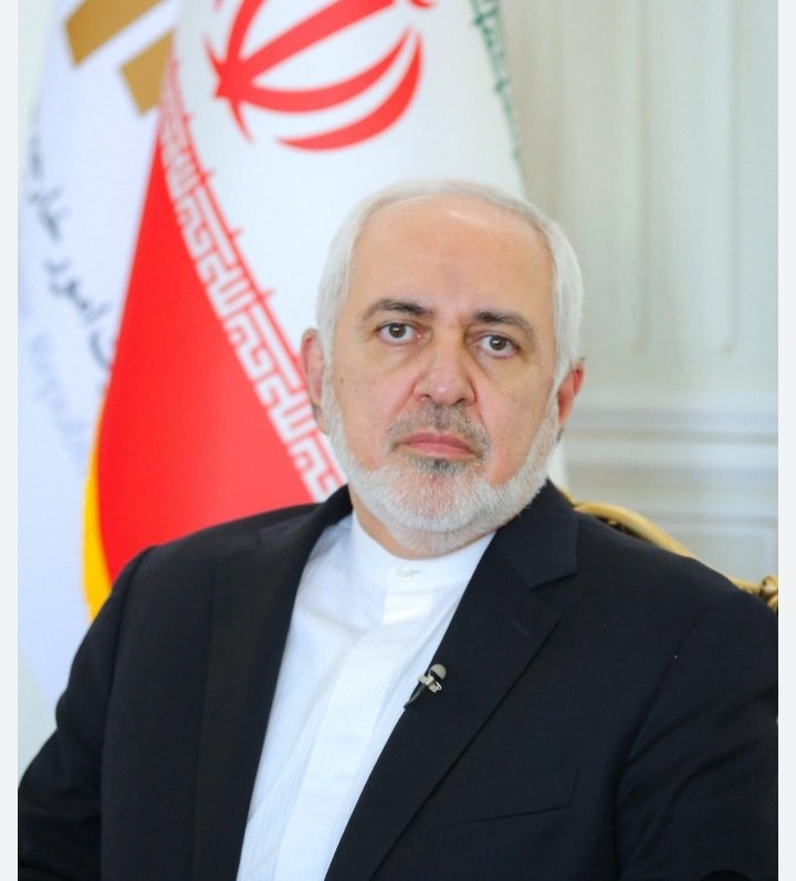 MhmdRnany's tweet photo. اگر افراطیون،یک انسانِ عالم وفرزانه وتوانا وکشوردوست و واقف وظریفِ به امور مثل دکترظریف داشتند چه می‌کردند؟
از زمانه فقط عربده کشی ومشت پرکردن رافرا گرفته اند؟
آیاظریف بدون اجازه رهبری به داووس رفت؟
آیامردم ما هنوز تحمل شعب ابیطالب را دارند؟
از توهمات ایدئولوژیک خود دست بردارید https://t.co/u1bd8VPMcx