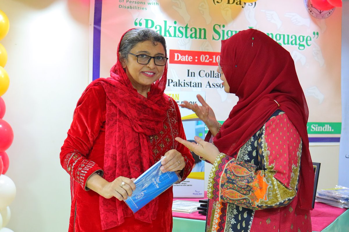 DrSaira's tweet photo. Excited to be part of the Certificate Distribution Ceremony for the Winter Program: Basic Sign Language Course by the Pakistan Association of the Deaf.

Honored to sere as the Master of Ceremony at such an inspiring and enjoyable event. Kudos to the organizers. https://t.co/0ixL6CzFfG