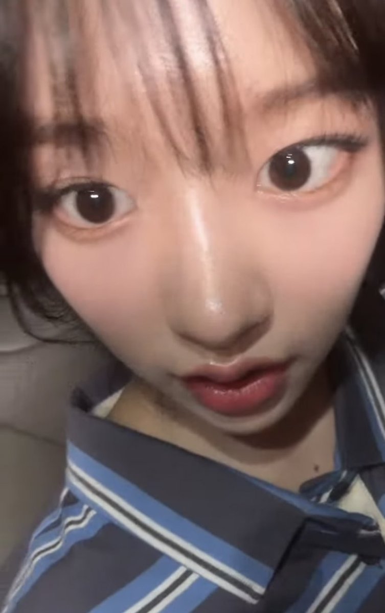 YN03042's tweet photo. 의심많은 연하가 영통 걸어서 다짜고짜 어디냐고 쪼아대면 아방하게 집인데...? 하는 연상 https://t.co/TOke7uNq5q