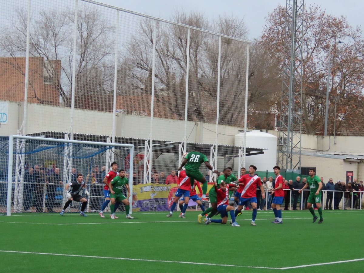 LesterEDrake's tweet photo. Robus, leaping like a Salmon and somersaulting like an Olympic gymnast ⚽💚🤸🏻‍♂️🥇 @SADvillaverde 
#HappyMonday #FelizLunes https://t.co/JQPZ5Bfsct