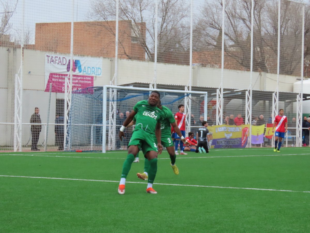 Football Pirate (@lesteredrake) on Twitter photo Robus, leaping like a Salmon and somersaulting like an Olympic gymnast ⚽💚🤸🏻♂️🥇 <a href="/SADvillaverde/">SAD Villaverde San Andrés</a>
#HappyMonday #FelizLunes Robus, leaping like a Salmon and somersaulting like an Olympic gymnast ⚽💚🤸🏻♂️🥇 <a href="/SADvillaverde/">SAD Villaverde San Andrés</a>
#HappyMonday #FelizLunes